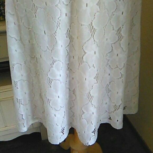 Black Label by Evan-Picone Lace Dress - Picture 4 of 12